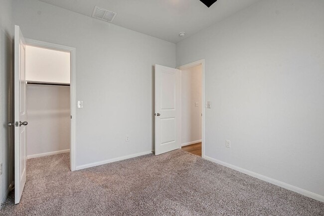 Building Photo - Beautiful 3 bedroom, 2 bathroom home in Hutto!!!