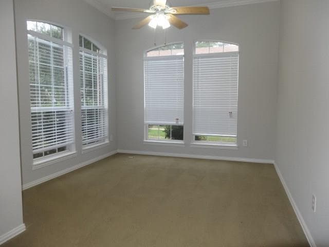 Building Photo - 618 Rivercove Dr