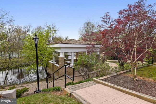 Building Photo - 8340 Greensboro Dr