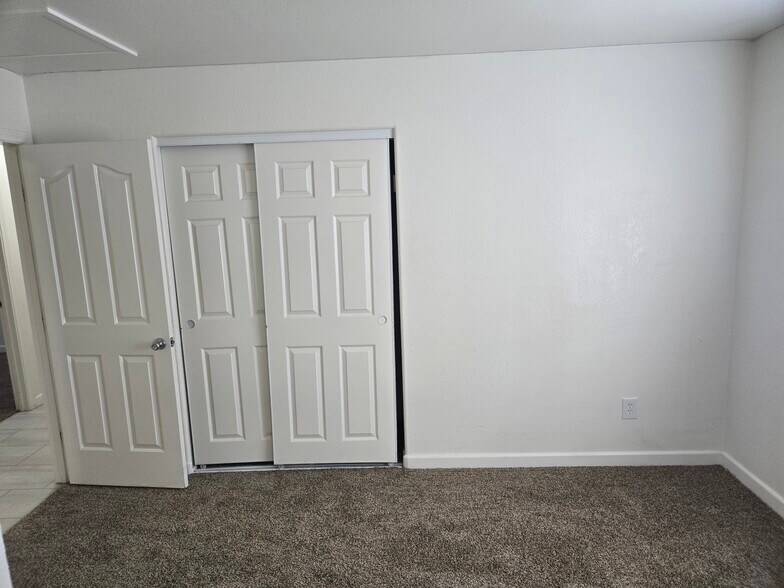 Building Photo - 1280 Blankenship Ave