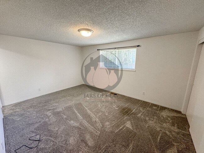 Building Photo - READY NOW! Charming Single-Level 3BD/2BA with Central AC, Wood Fireplace, and Landscaping Included!