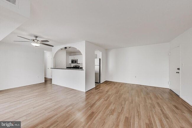 Building Photo - 12307 Braxfield Ct