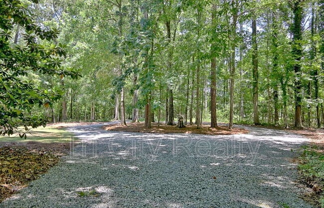 Building Photo - 175 Ridgeway Ct