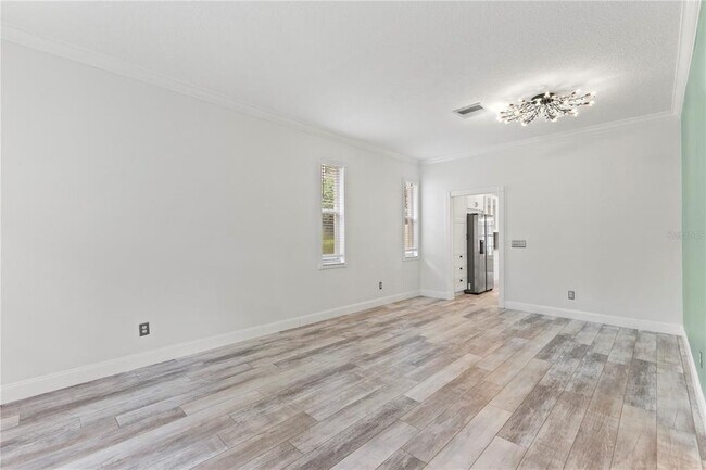 Building Photo - 9307 Poplar Creek Ct