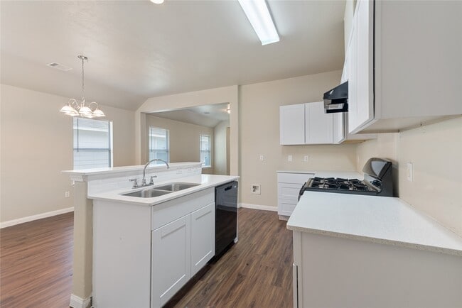 Building Photo - 14954 Huntington Willow Ln