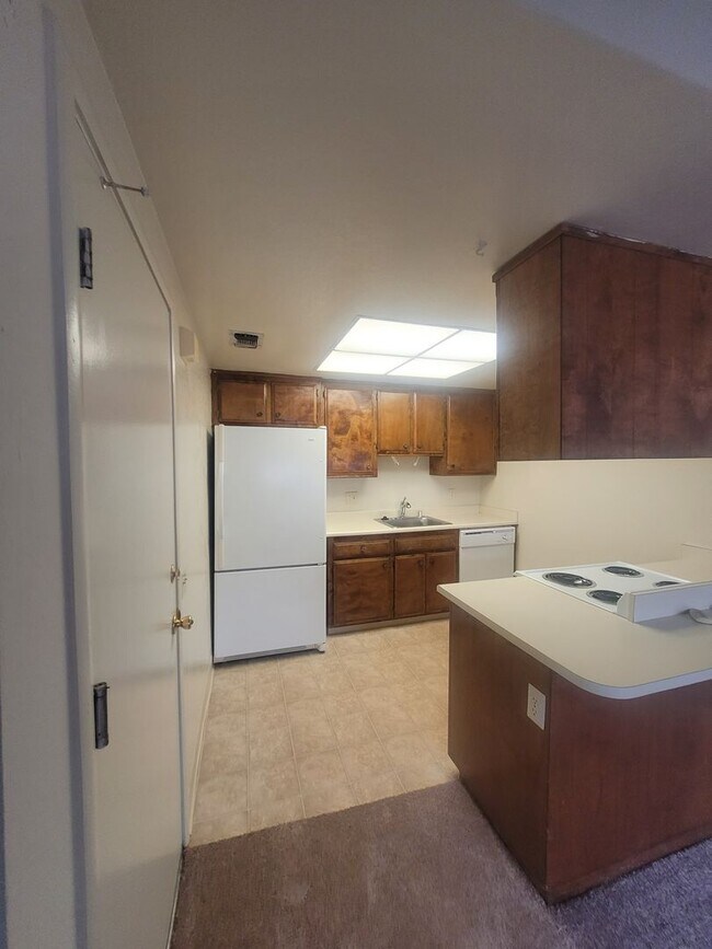 Building Photo - 6048 Margo Dr