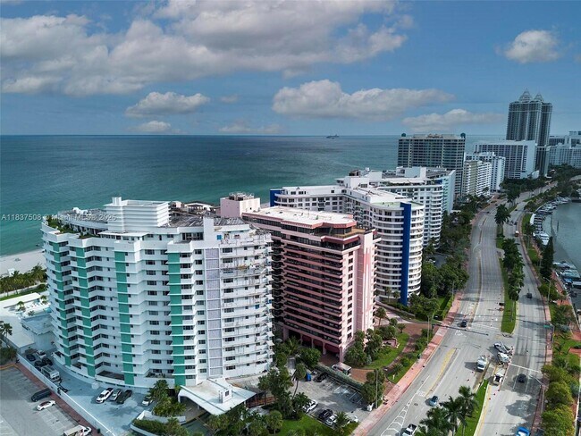 Building Photo - 5255 Collins Ave