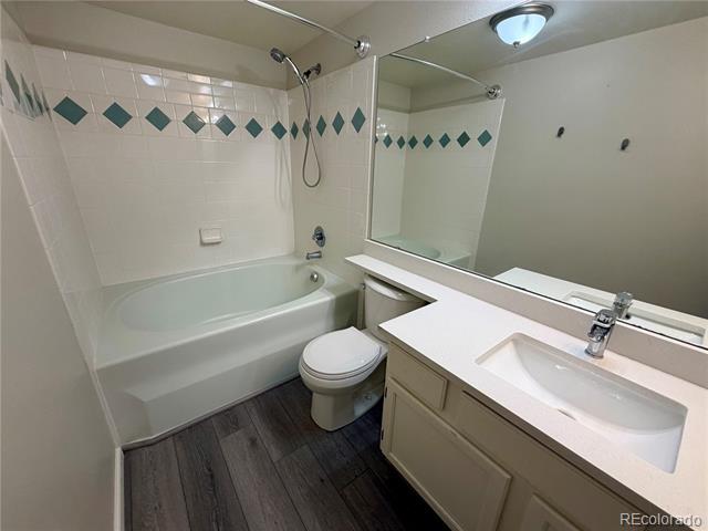 Building Photo - 6731 S Ivy Way