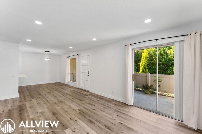 Building Photo - 25652 Rimgate Dr