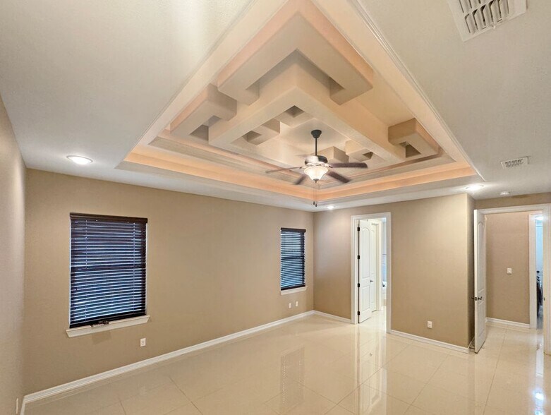 Building Photo - 1909 N 45th St