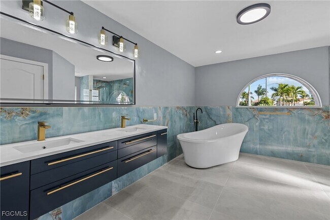 Building Photo - 2106 SW 47th Terrace