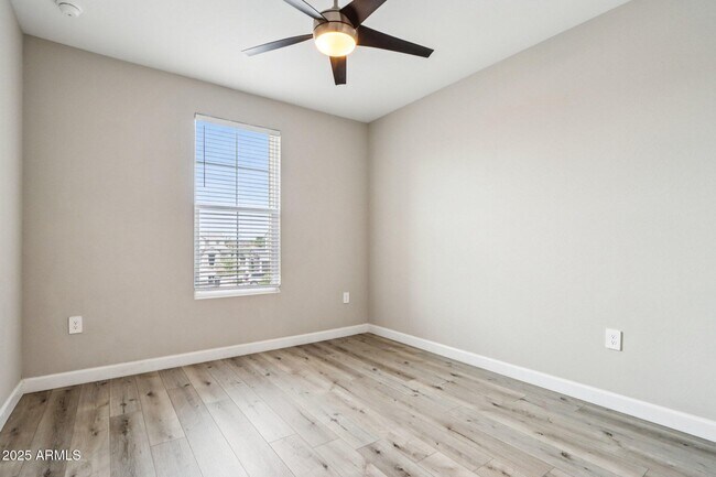 Building Photo - 4869 E Muriel Dr