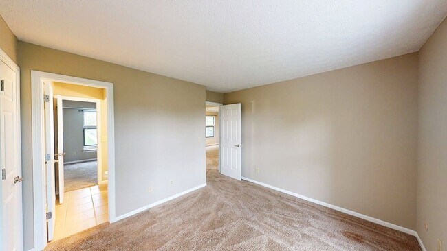 Building Photo - 5321 Stonemeadow Ave