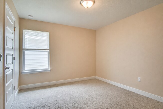 Building Photo - 3BR/2BA New Construction Home in heart of North Pensacola off Creighton Rd.