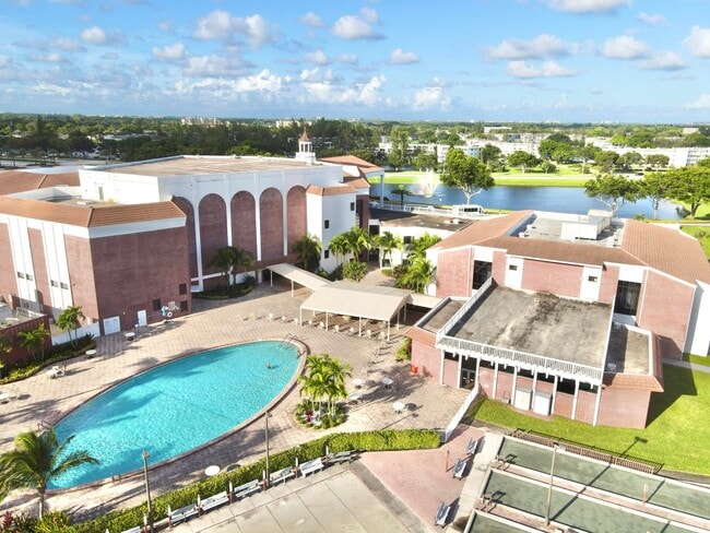 Building Photo - 3 Ventnor Dr