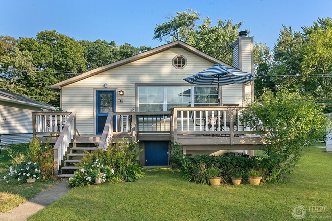 Primary Photo - 1904 River Terrace Dr