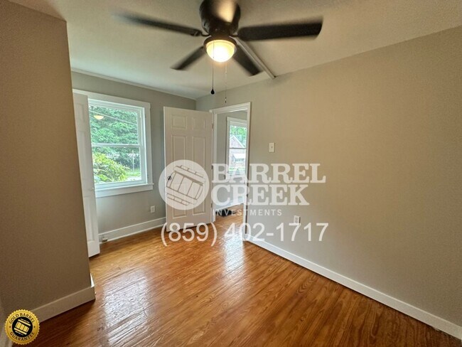 Building Photo - 426-428 Smith