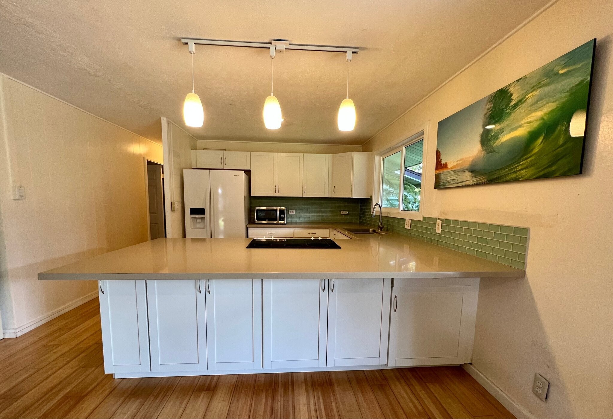 Building Photo - 705 Haiku Rd