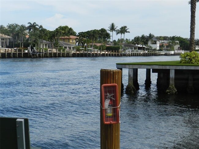 Building Photo - 6307 Bay Club Dr