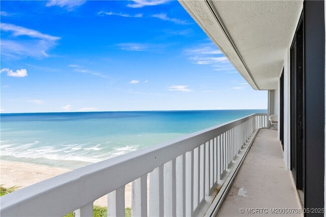 Building Photo - 9960 S Ocean Dr