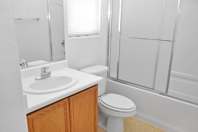 Building Photo - SOUTHWEST - 2 STORY HOME - 89178