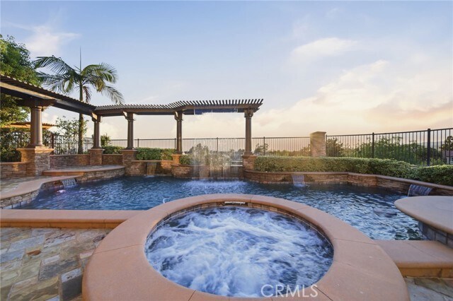 Building Photo - 17100 Santa Cruz Ct