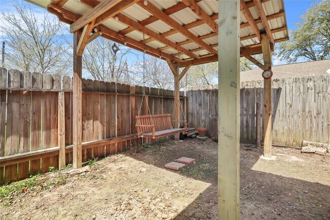 Building Photo - 13622 Wimbledon Oaks Dr