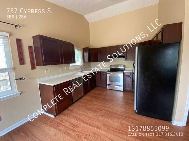 Building Photo - 757 Cypress S