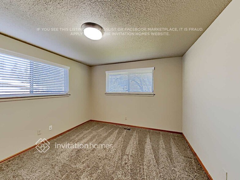 Building Photo - 617 S 301st St