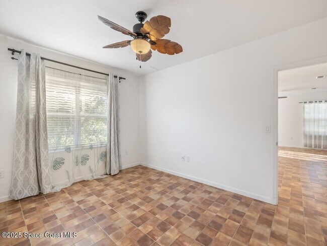 Building Photo - 1440 Lexington Square SW