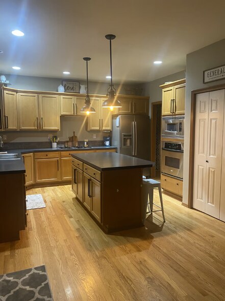 Building Photo - 23100 Sagers Ln