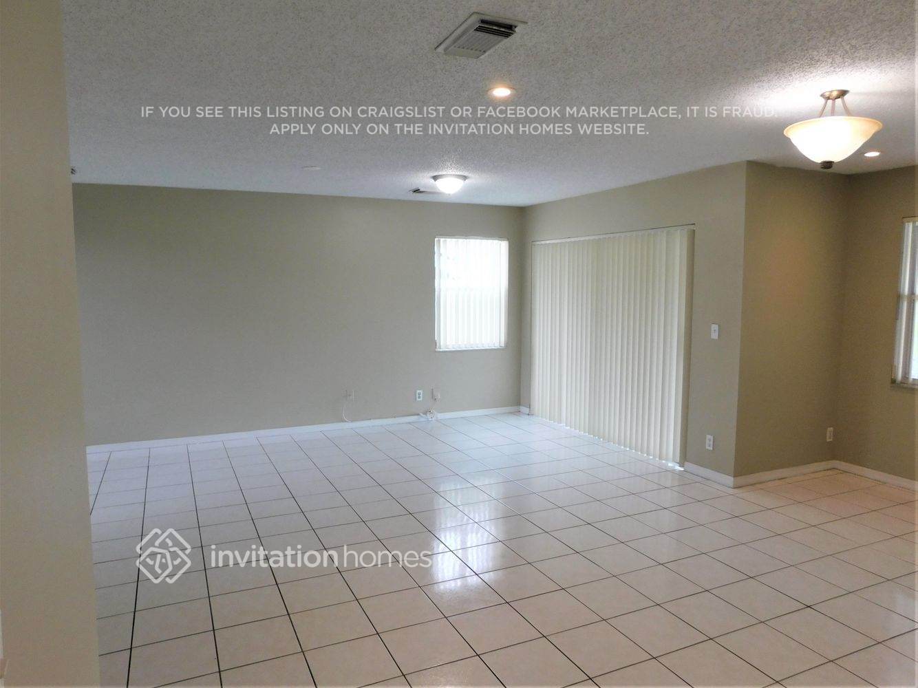 Building Photo - 4400 SW 82nd Way