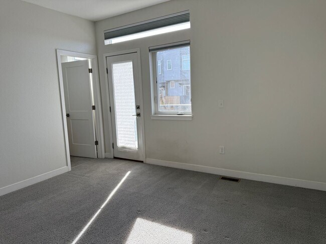 Building Photo - 2 Bed 3 bath 2 car townhome in OldTown Lafayette