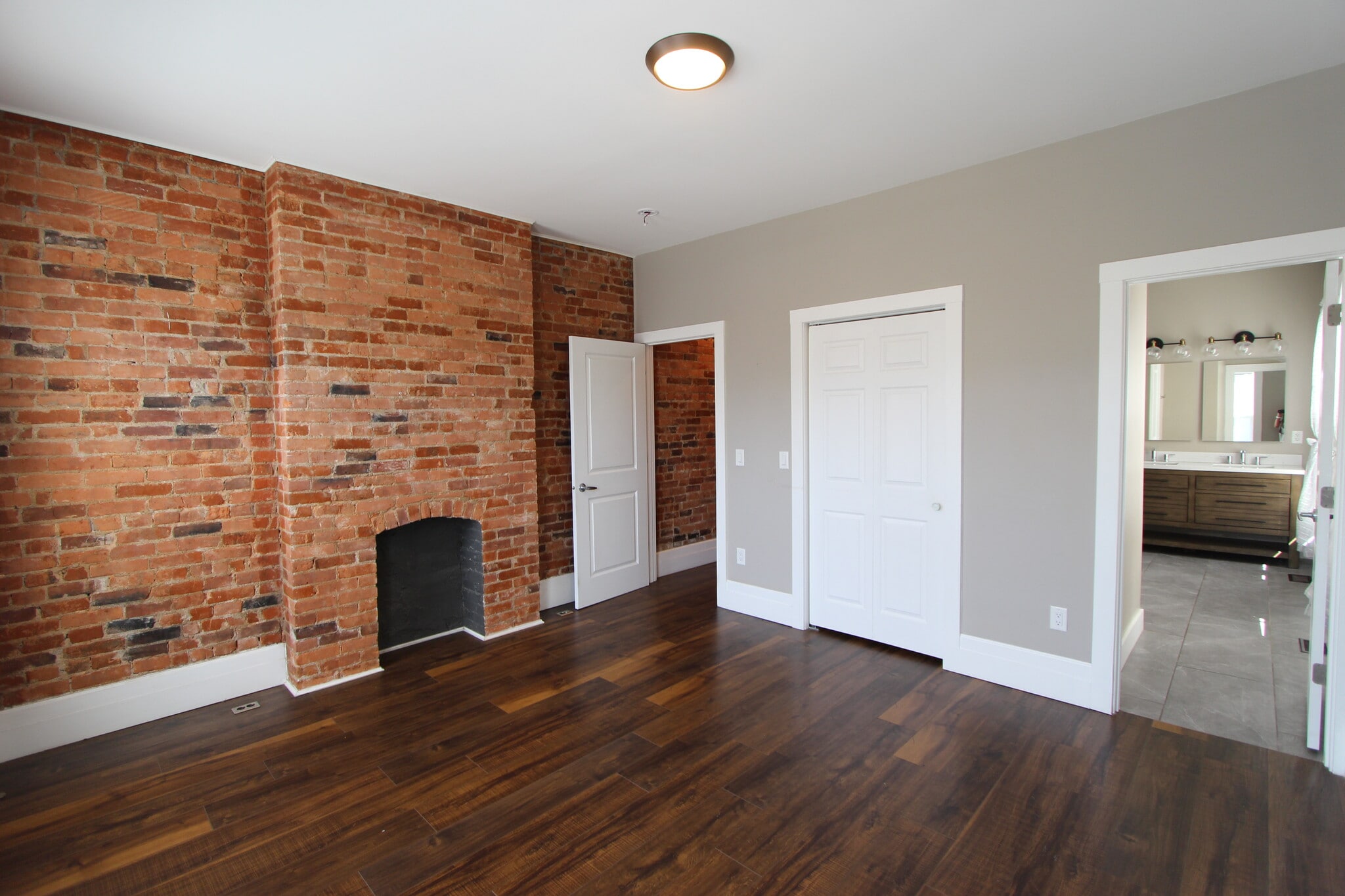 Building Photo - 164 N 18th St