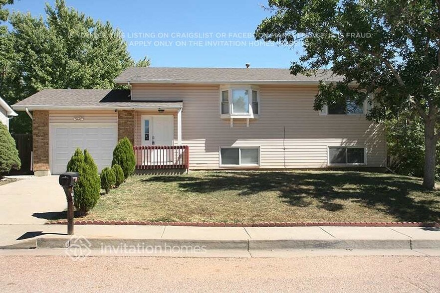 Primary Photo - 7245 Goldfield Dr