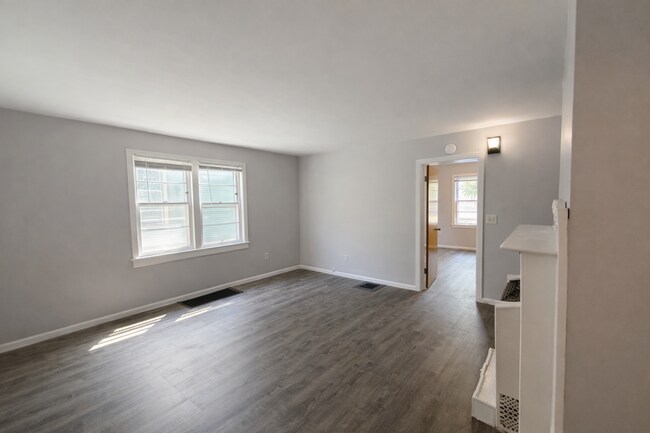 Building Photo - 1-bed 1-bath – Heritage Hill Apartment