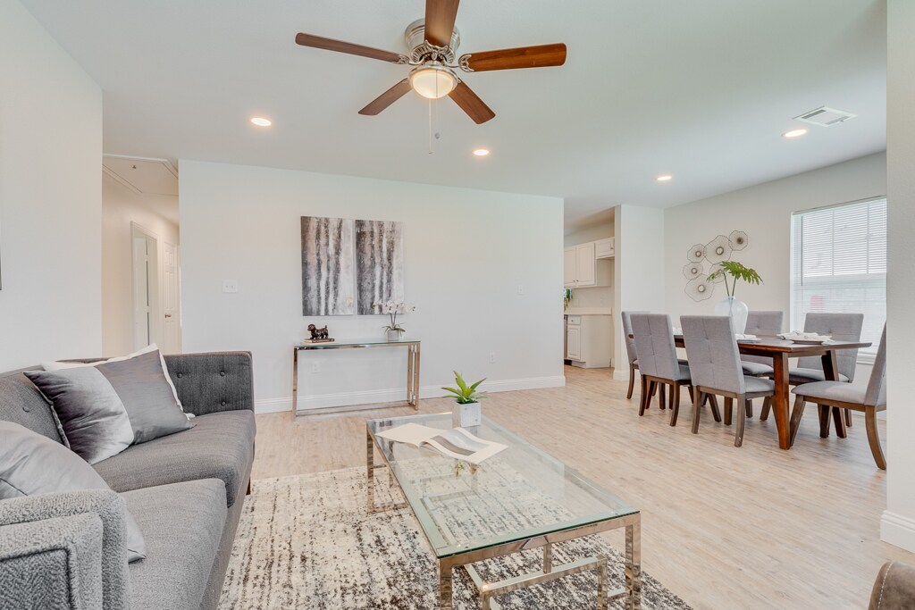 Building Photo - 380 Railroad Ave