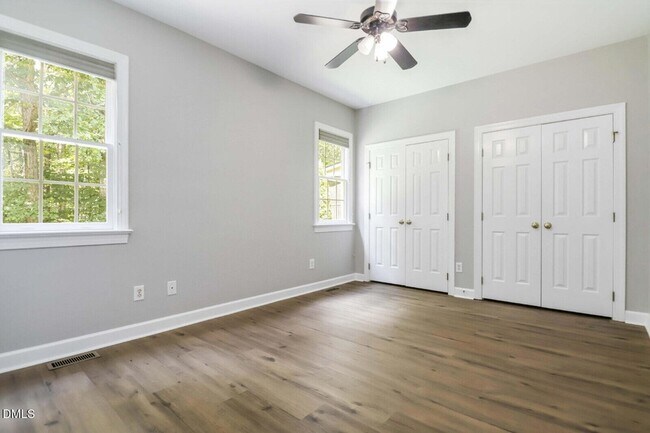 Building Photo - 301 Perry Creek Dr