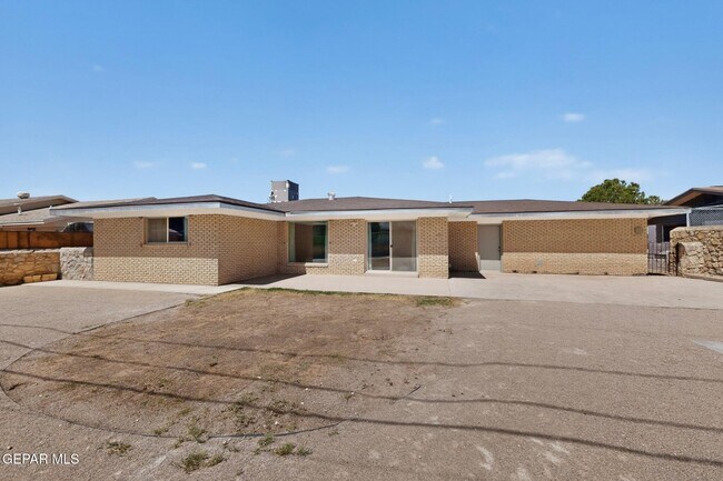 Building Photo - 3202 Killkenny St