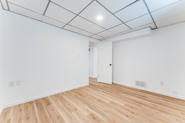 Building Photo - 2112 Gould Ave