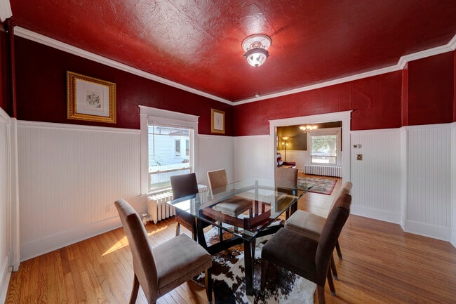 Building Photo - 317 W Brundage St