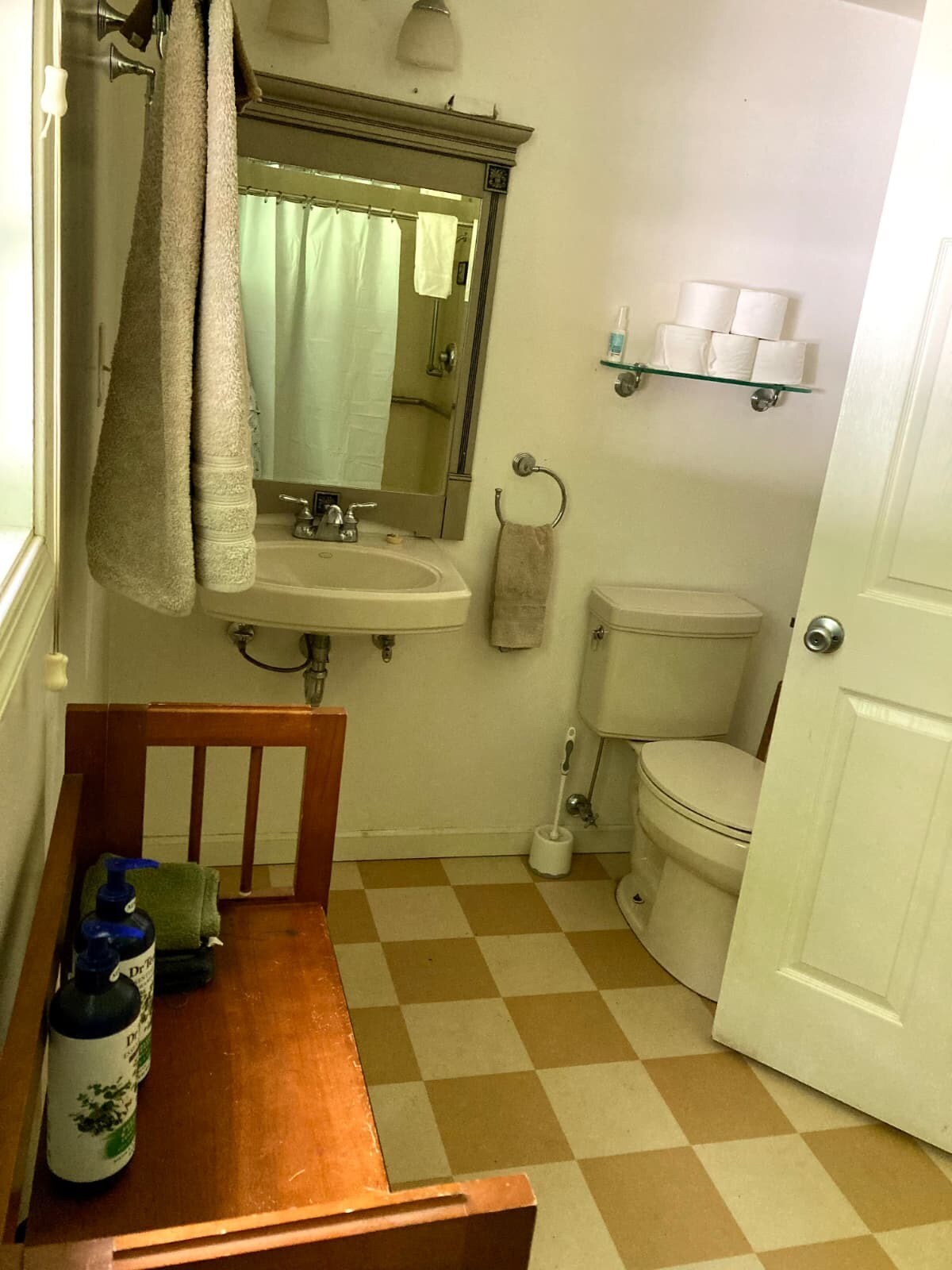 Building Photo - 1132 Shanghai Rd