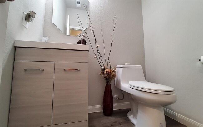 Building Photo - 24723 Bastiani Canvas Ln