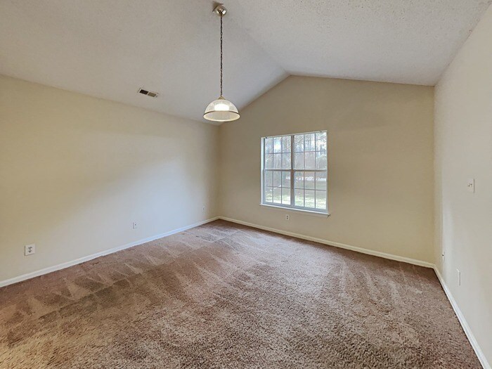Building Photo - 315 Honeywood Ln