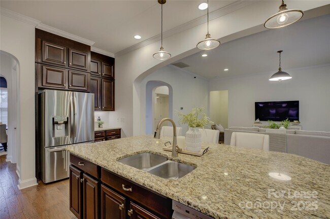 Building Photo - 10925 Preservation Park Dr