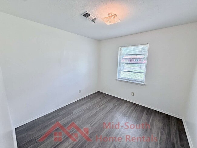 Building Photo - 5057 Gill Rd