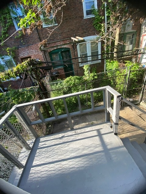 Building Photo - 5917 Irving St