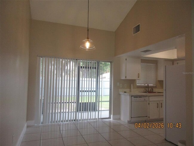 Building Photo - 2600 London Bridge Ct