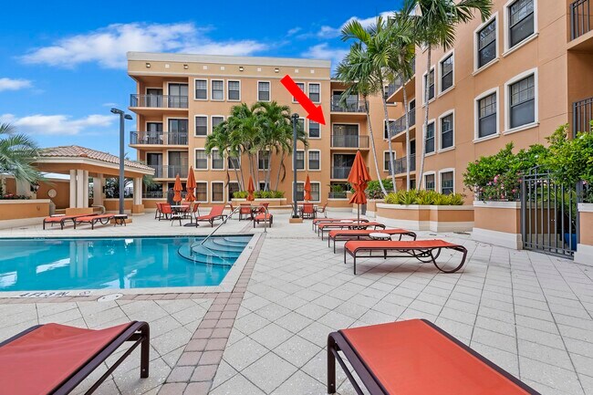 Building Photo - 511 Lucerne Ave