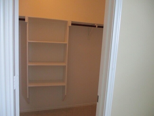 Building Photo - $1995 / 4br – 1760 ft2 - 4/2/2Ready to move in Woodland Creek Addition (Royse City)